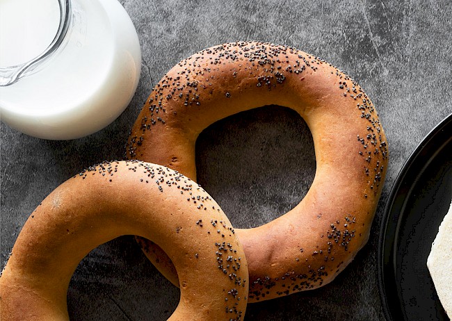 Bagel Calories and Nutrition (100g)