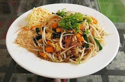 Pad Thai with seafood - calories, kcal