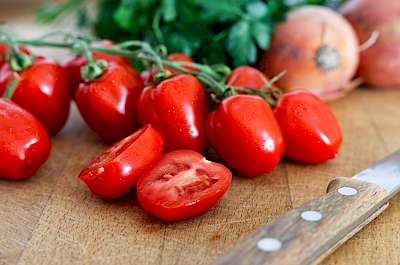Grape tomatoes - calories, kcal