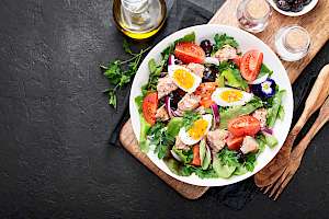 Tuna salad with egg - calories, kcal