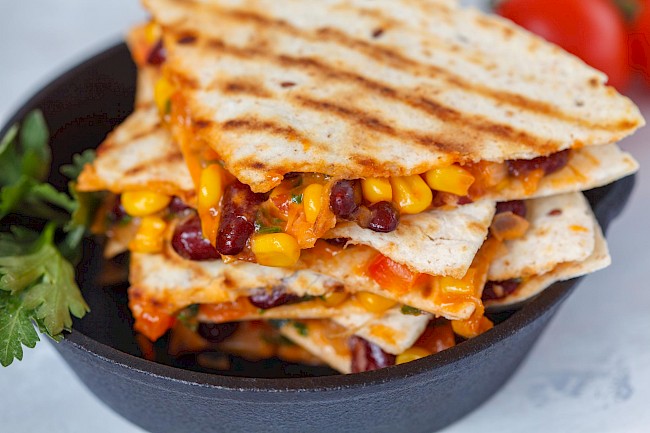 Quesadilla with Vegetables Calories and Nutrition (100g)