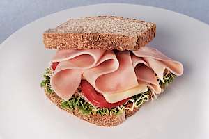 Ham sandwich - calories, kcal