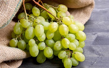 Green grape - calories, nutrition, weight