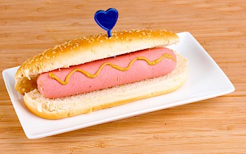 Hot dog with no bun - calories, nutrition, weight