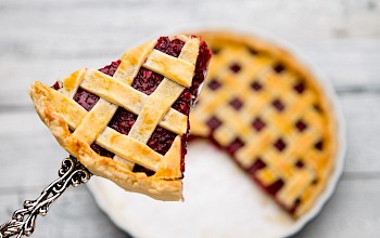 Cherry pie - calories, nutrition, weight