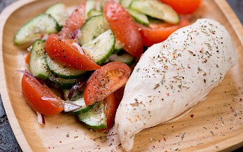 Cooked chicken breast - calories, nutrition, weight