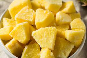Frozen pineapple chunks - calories, kcal