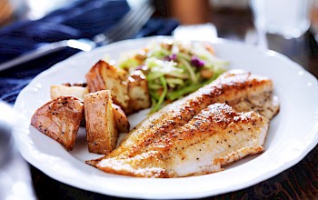 Fried tilapia - calories, nutrition, weight