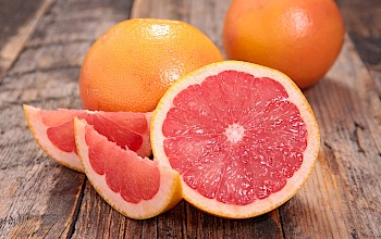 grapefruit vs raspberries