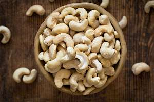 Cashew nuts - calories, kcal