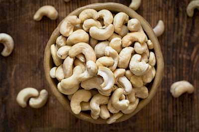 Cashew nuts - calories, kcal