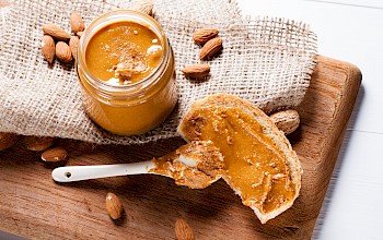 Almond butter - calories, nutrition, weight