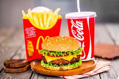 Cheeseburger McDonalds - calories, kcal